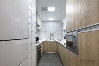 (11)